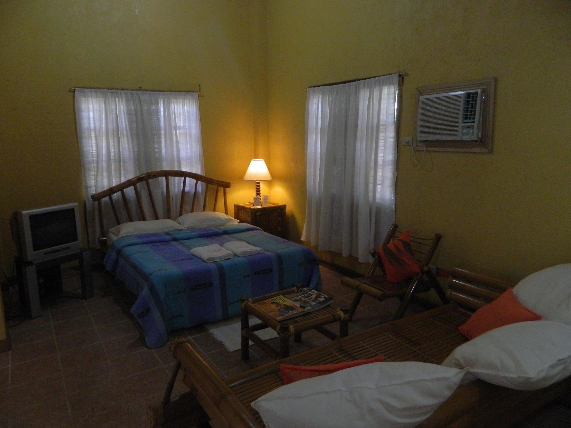 Sun Garden Hilltop Resort Manoc-Manoc المظهر الخارجي الصورة
